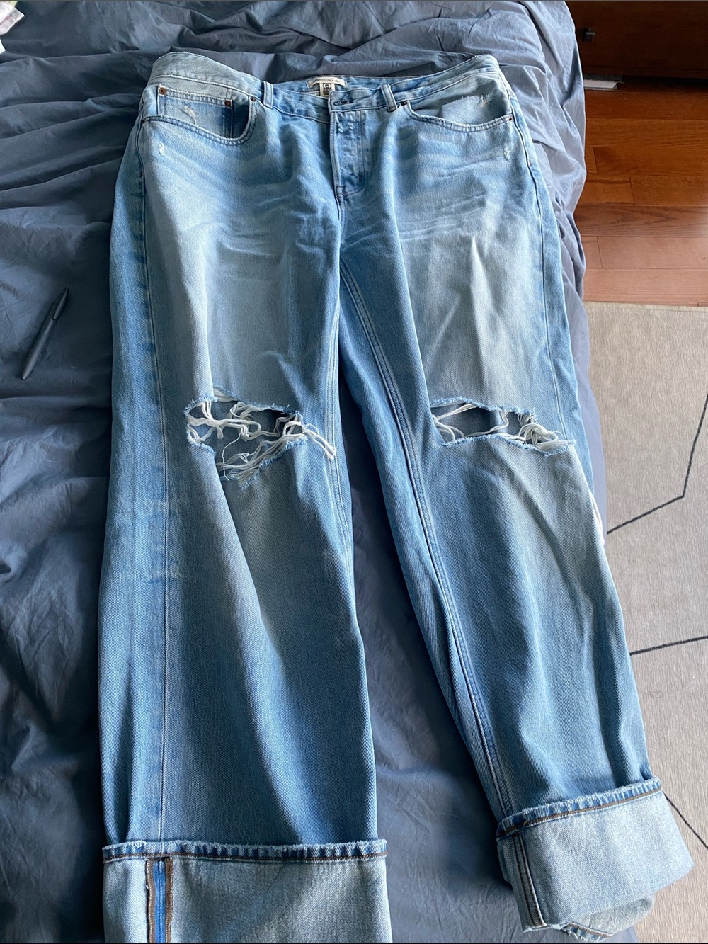Wide leg jeans
